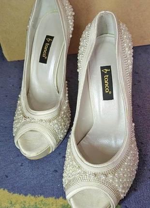 Свадебные туфли атласные кремовые бренда tanca1 фото