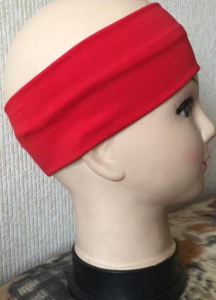 Спортивна пов'язка на голову.