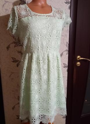 Шикарное ажурное платье размер 48-50