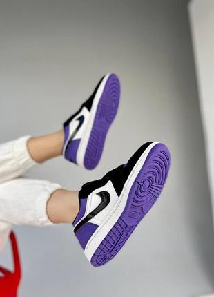 Красиві жіночі кросівки chicago air jordan 1 retro low violet фіолетові з чорним10 фото