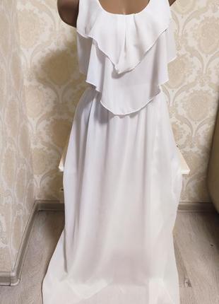 Красивое ,нарядное белоснежное платье2 фото