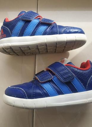 Кросівки adidas2 фото