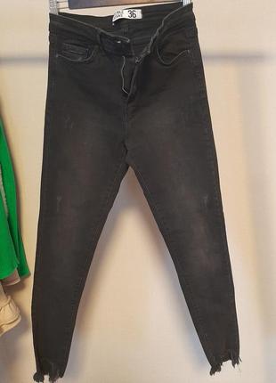 Стильні джинси скіні