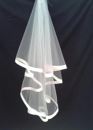 Фата весільна з бейкою біла, айворі