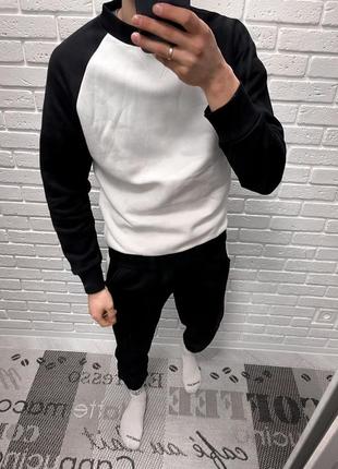 Спортивний костюм