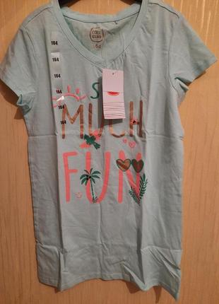 Фірмова футболка