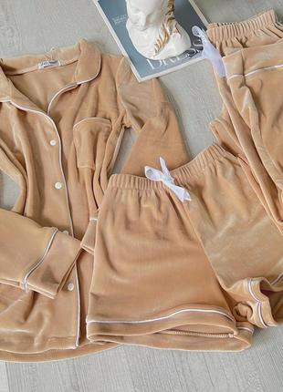 Велюровий плюшевий бежевий костюм для будинку трійка, шорти, сорочка і штани, піжама