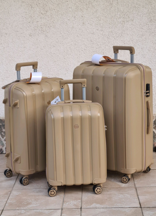Дорожный чемодан турция mcs беж