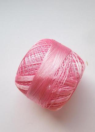 Нитки поліестер (штучний шовк)  для в'язання, вишикання типу ірис ( iris ) 20 грам, рожевий світлий