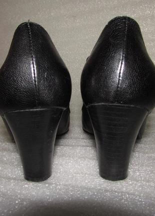 Туфли на устойчивом каблуке 100% натуральная кожа~clarks~р 38-38,54 фото
