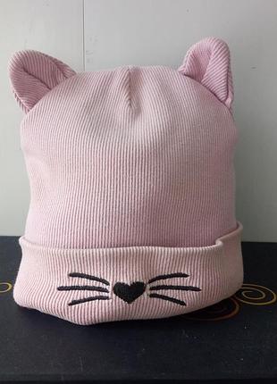 Шапочка модная весенняя