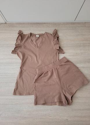 Стильная футболка  италия