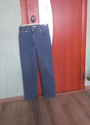 Джинсы на резинке