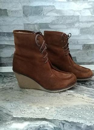 Чоботи,черевики замш,38р.утеплені,болгарія