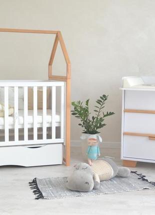 Детская кроватка angelo домик (анжело домик) с маятником и ящиком (бело-буковый цвет)