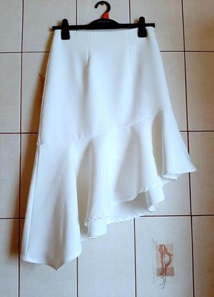 Белоснежная ассиметричная юбка с воланом3 фото