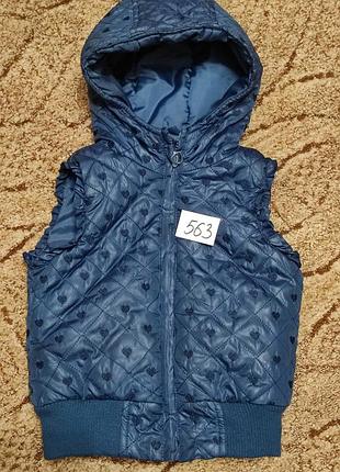 563. теплая жилетка для девочки. р. - 104 / 3-4 года