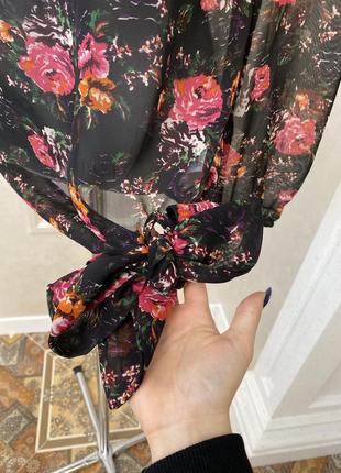 Блуза, блузочка в цветы2 фото