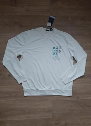 Белоснежный свитшот lefties