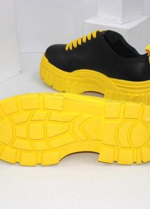 Спортивные туфли модные2 фото