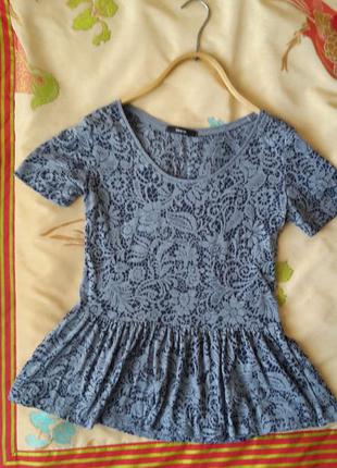 Очень красивая и нарядная кофточка-блузочка с баской, баска, эффект ажурного рисунка