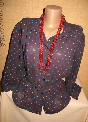 Симпатичная блуза в горох.