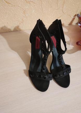 Босоножки london rebel