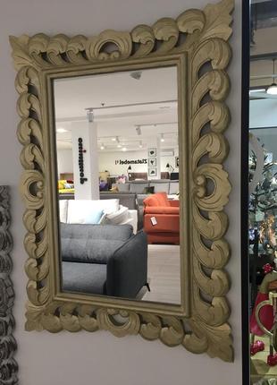 Зеркало настенное прямоугольное золотистое в деревянной резной раме,размеры 100см*70см