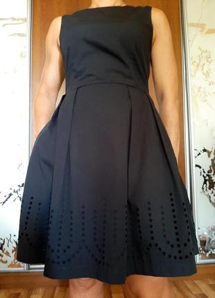 Натуральное черное платье с перфорацией из 100% хлопка