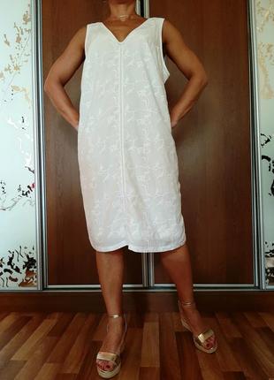 Белоснежное трикотажное платье с шитьем из 100% хлопка от encuentro4 фото