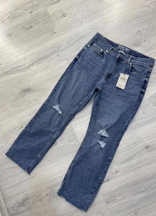 Крутые джинсы с необработанным низом