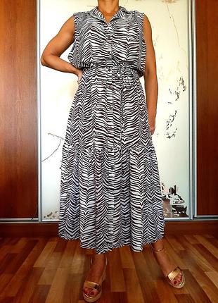 Легке ярусну сукня-сорочка з воланом в анималистичный принт