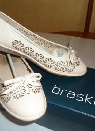 Туфли из кожи