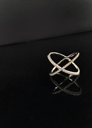 Серебряное кольцо в виде крестика 2
