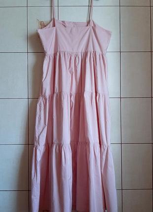 Перламутрово-розовое ярусное платье макси большого размера5 фото