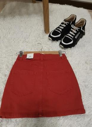 Класна червона джинсова міні-спідниця (кежуал), bershka7 фото