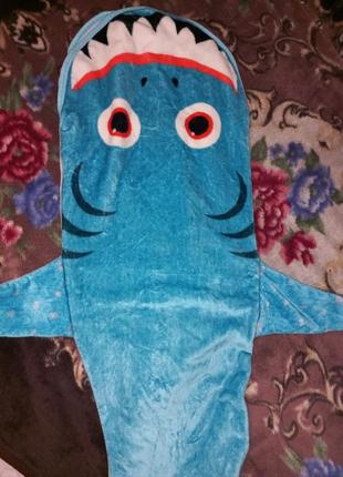 Невероятный плед-чехол акула 2