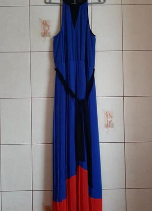 Новое шифоновое платье цвета электрик с плиссированной юбкой3 фото