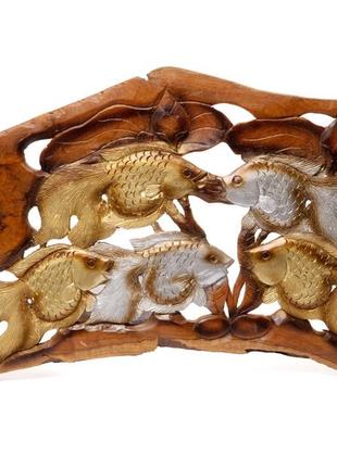Панно настенное деревянное резное пять золотых рыбок1 фото