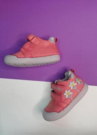Кожаные ботиночки для девочки (21, 24 размер)2 фото
