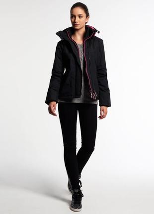 Женская осенне-весенняя куртка superdry - m
