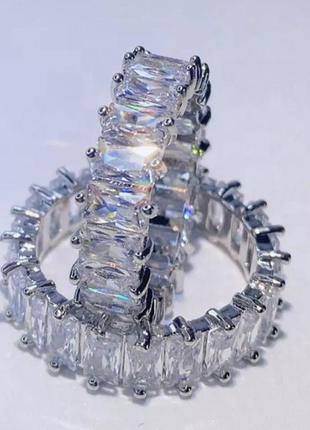 Кольцо женское цирконий камни серебро кільце1 фото