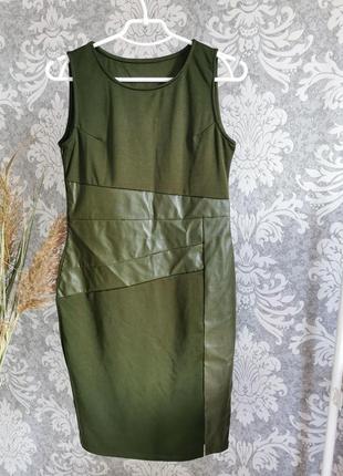 Платье женское по фигуре зелёное с кожаными вставками