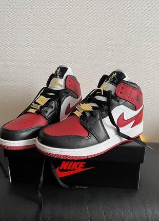 Кроссовки nike air jordan