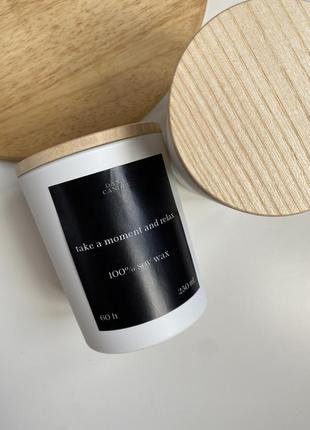 Ароматическая свеча на 8 марта