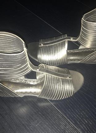 Босоніжки juicy couture