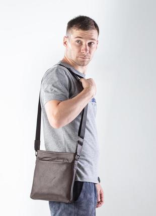Чоловіча сумка планшетка через плече коричнева без бренду натуральна шкіра4 фото