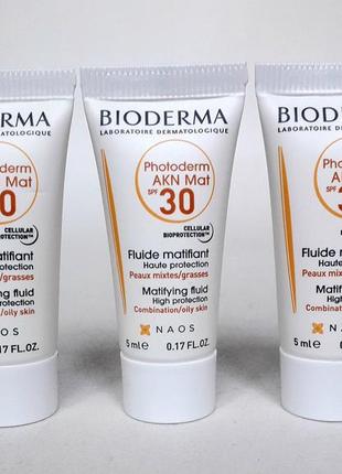 Bioderma photoderm akn mat spf 30 солнцезахисний матуючий крем флюід
