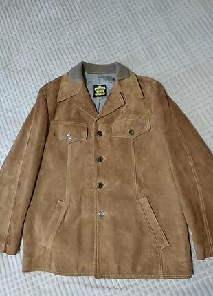 Замшевый шикарный пиджак.
