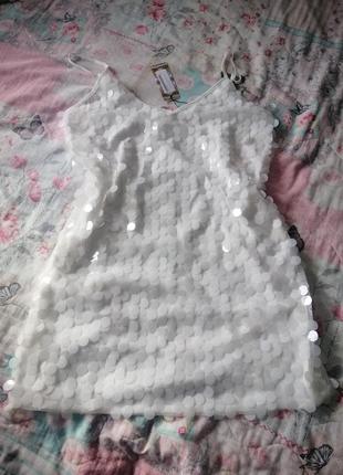 Шикарное нарядное белое платье переливающимися чешуйками2 фото